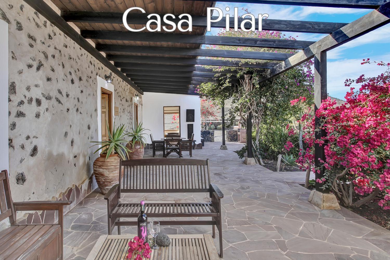 Casa Pilar, Aurora Y Tarabilla En Finca Ecologica Teguitar Exterior photo